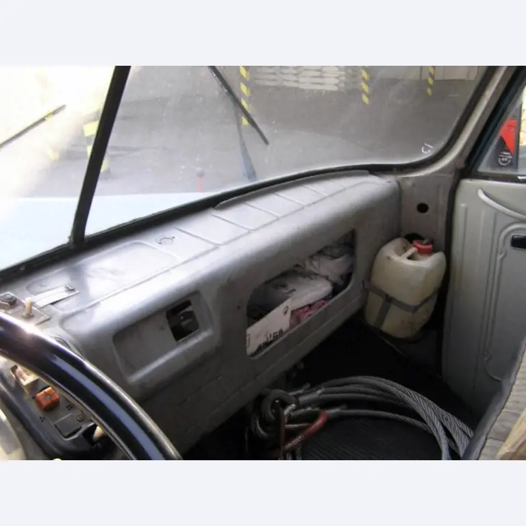 Prumyslových robotu-13